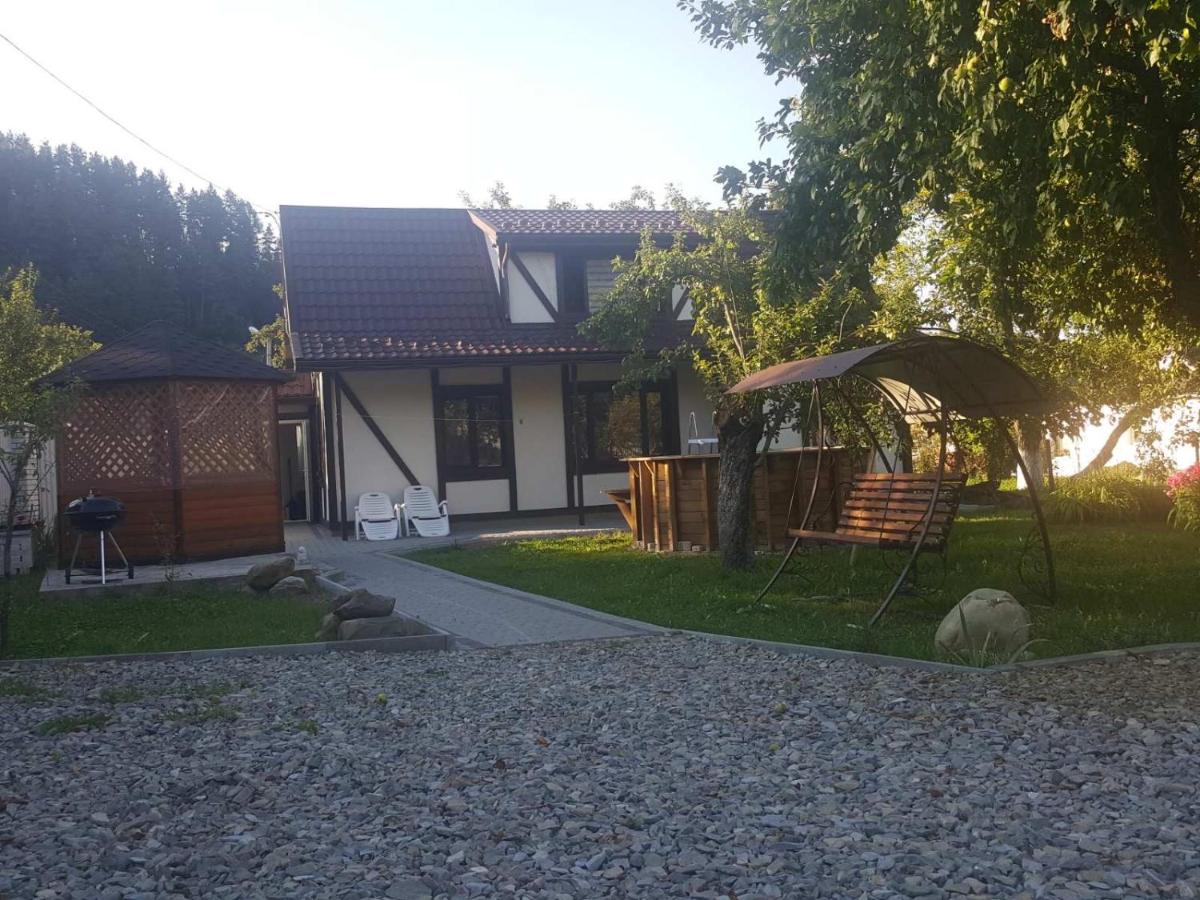 У Насті - B&B Yaremche