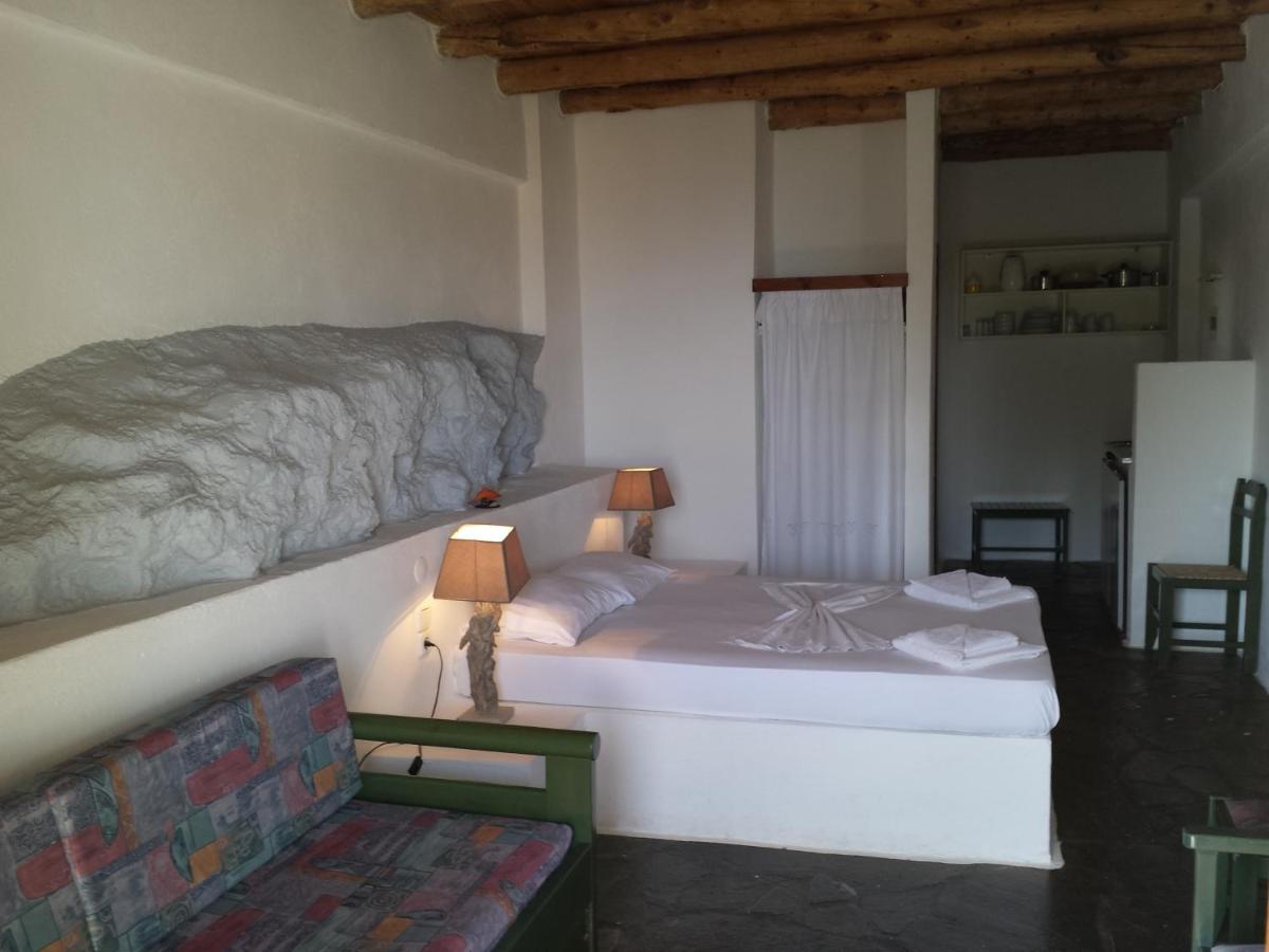 Studio - Ground Floor (2 Adults)