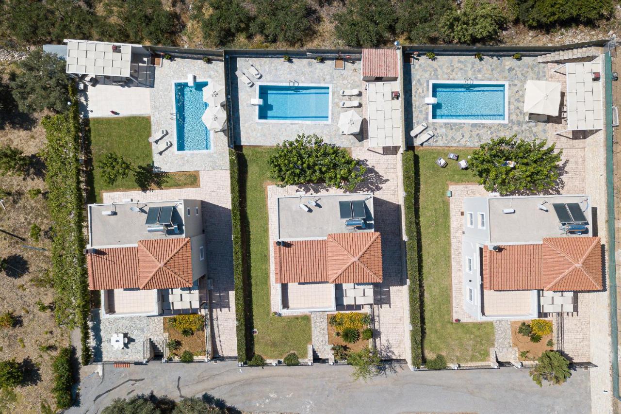 Three-Bedroom Villa with Private Pool - Danai