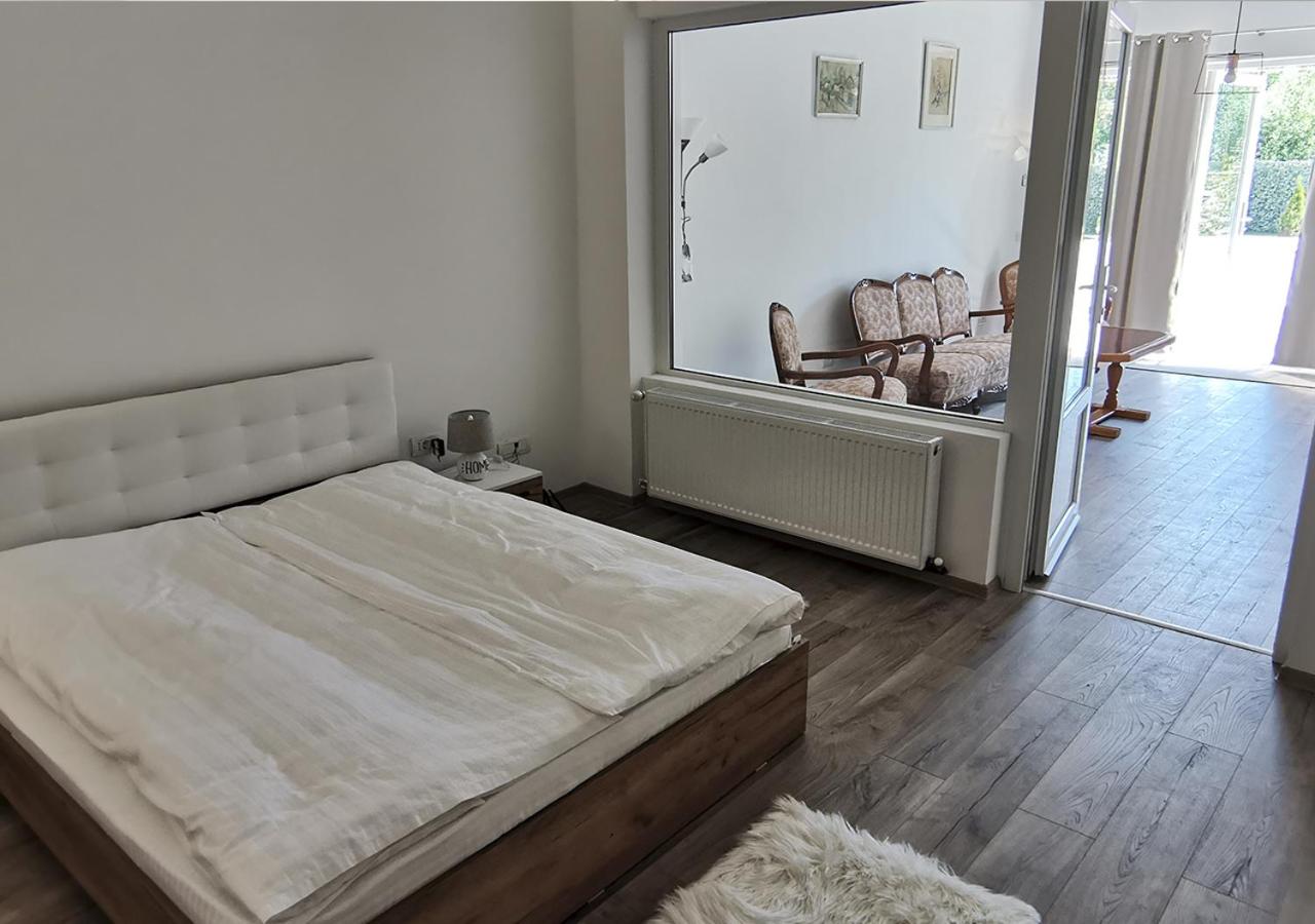 B&B Timișoara - Neferprod Apartments - IS - CAM 07 - Bed and Breakfast Timișoara