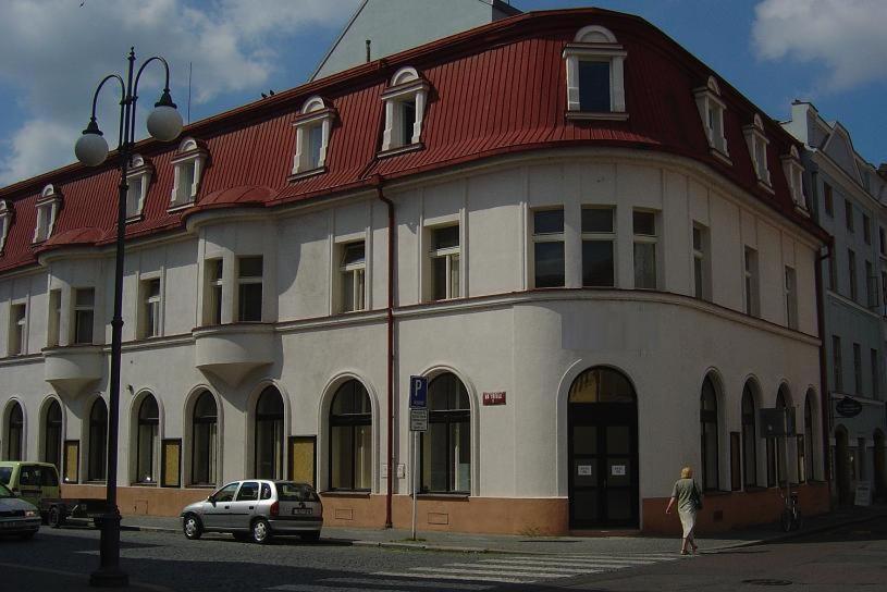 B&B Pardubice - Hotel Mrázek - Bed and Breakfast Pardubice