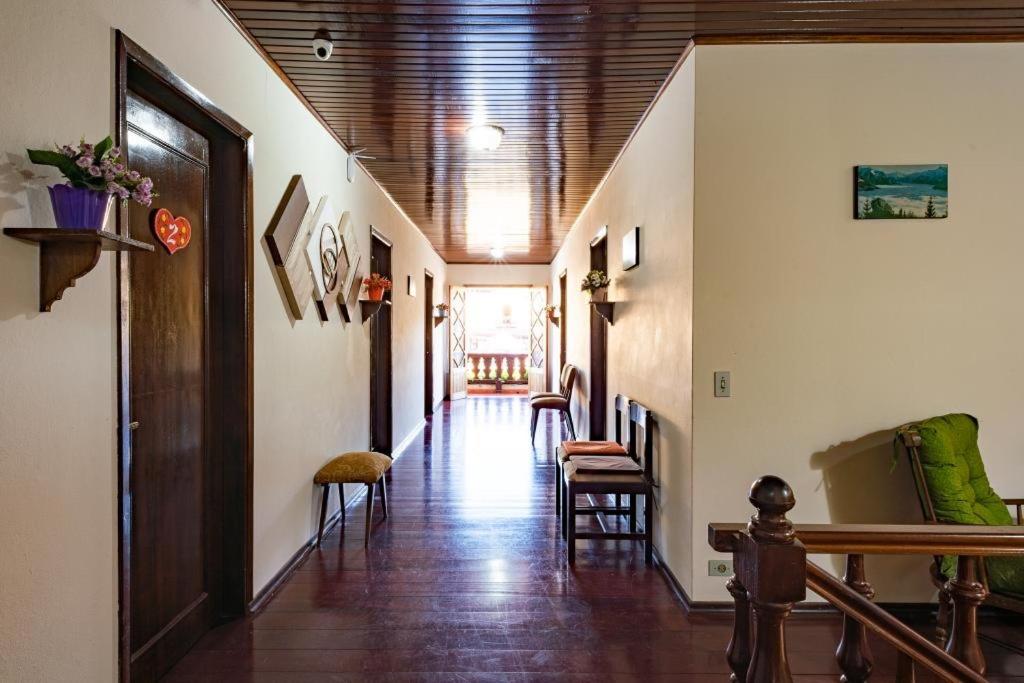 Pousada Avenida - Ferienwohnung Monte Verde