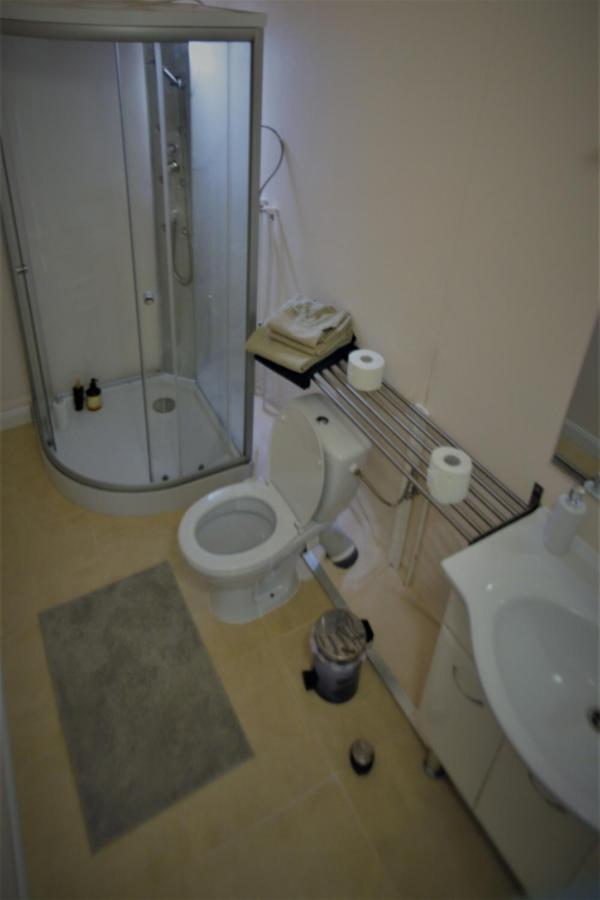 Camera Matrimoniale con Bagno Privato