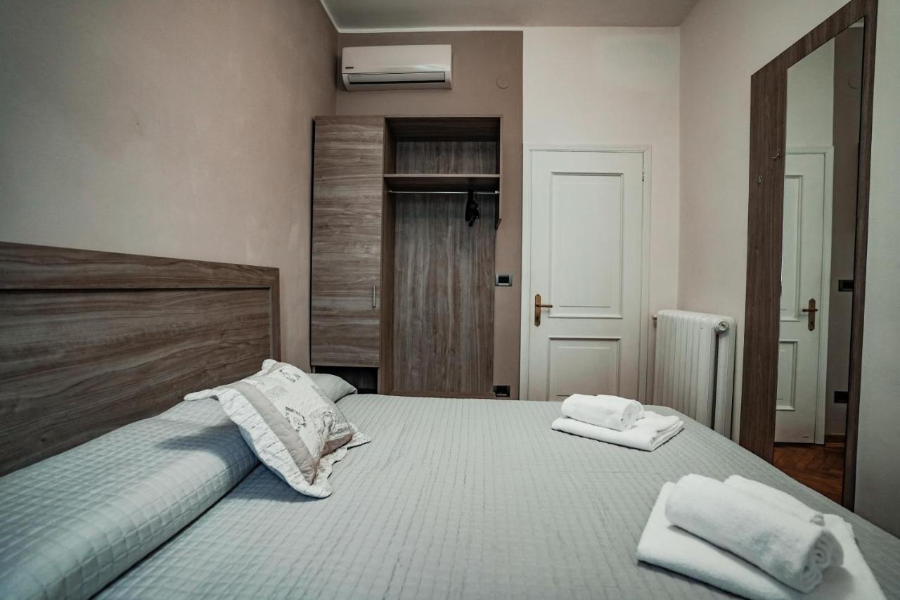 Chambre Double ou Lits Jumeaux avec Salle de Bains Privative Externe