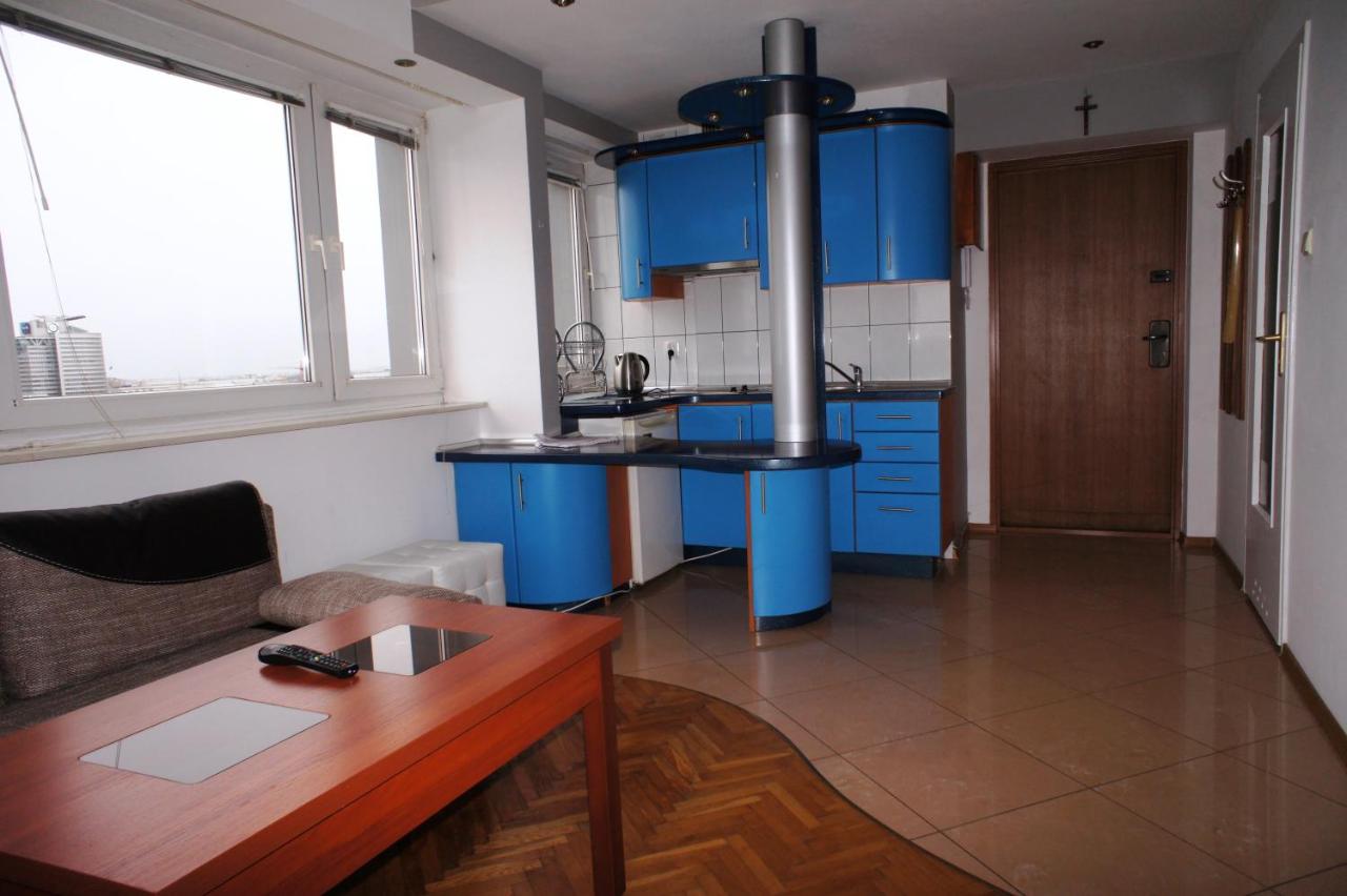 Studio mit Balkon