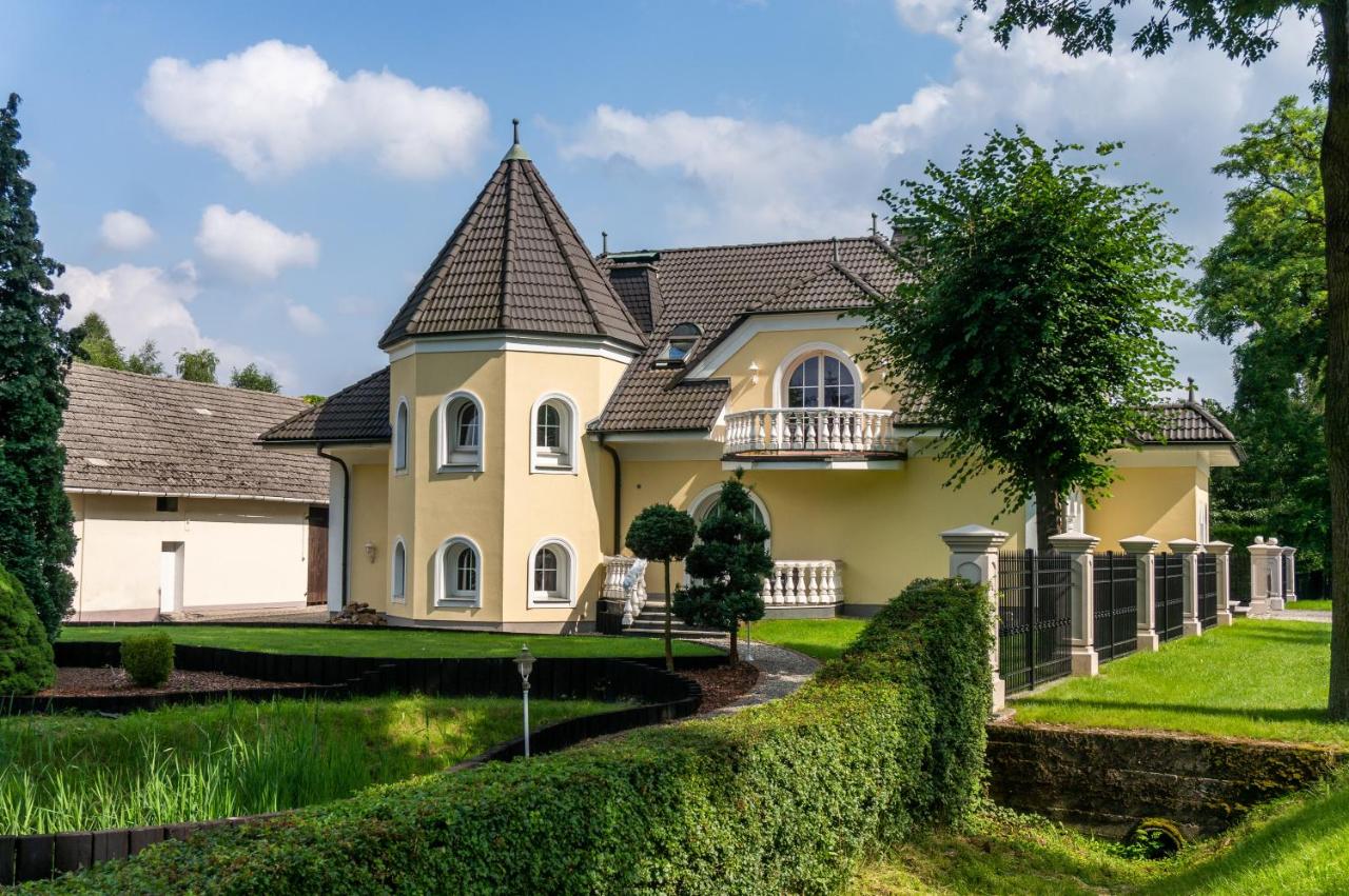 Three-Bedroom Villa - first floor