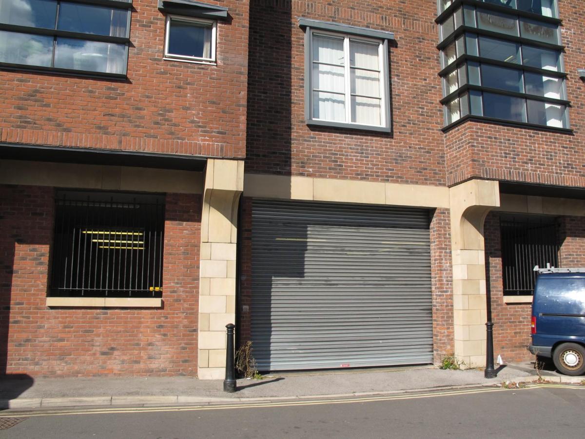 Churchill Two Bedroom Apartments with Free Parking and The Minster view - B&B