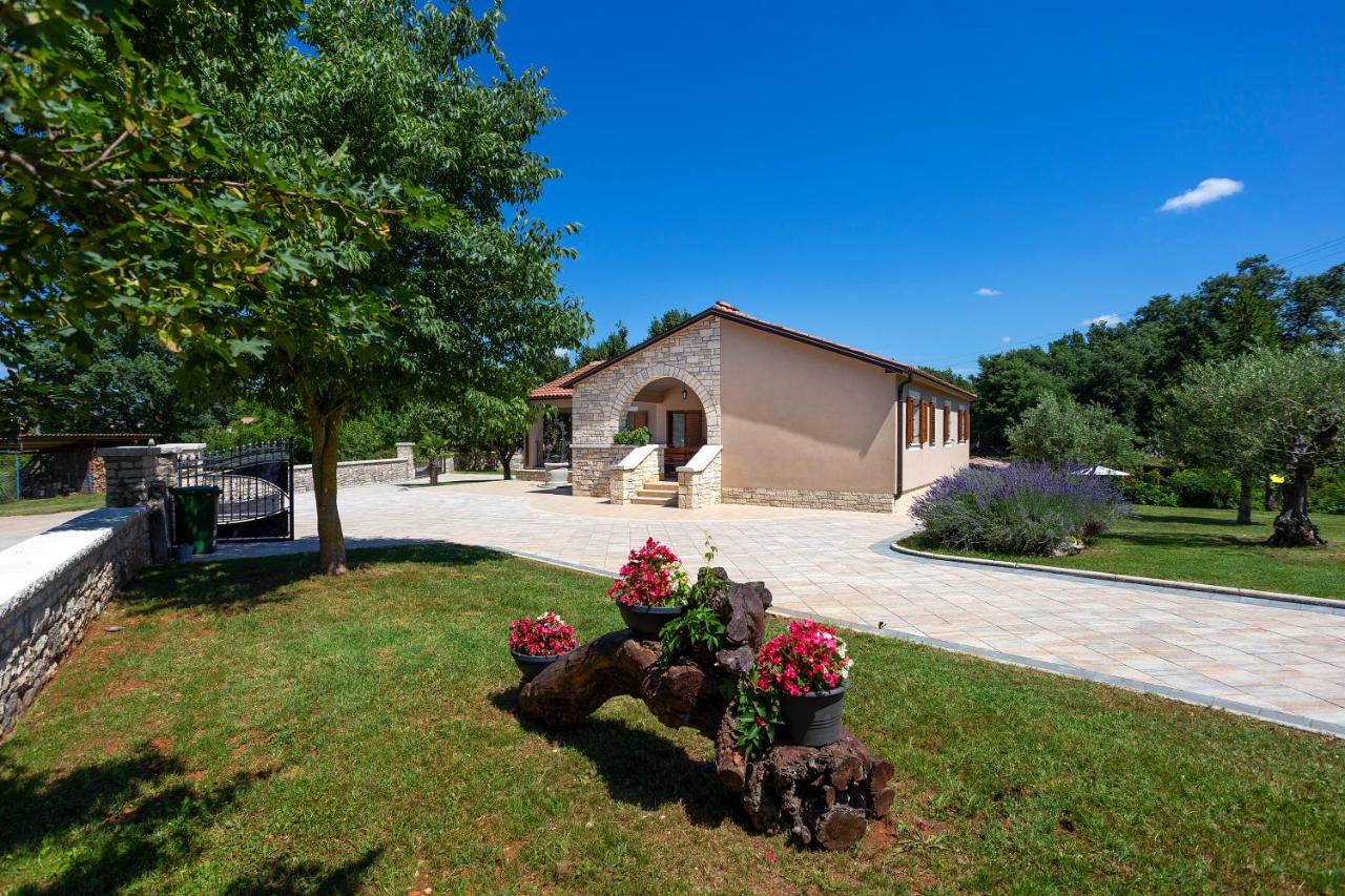 Villa Križanci - B&B
