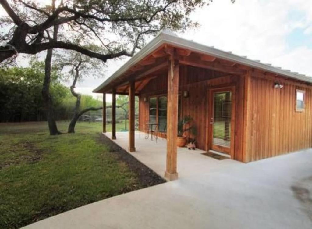 Live Oaks Bed and Breakfast - B&B