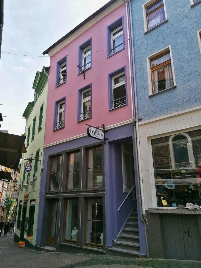 Ferienwohnungen Burgfrieden 6 - B&B