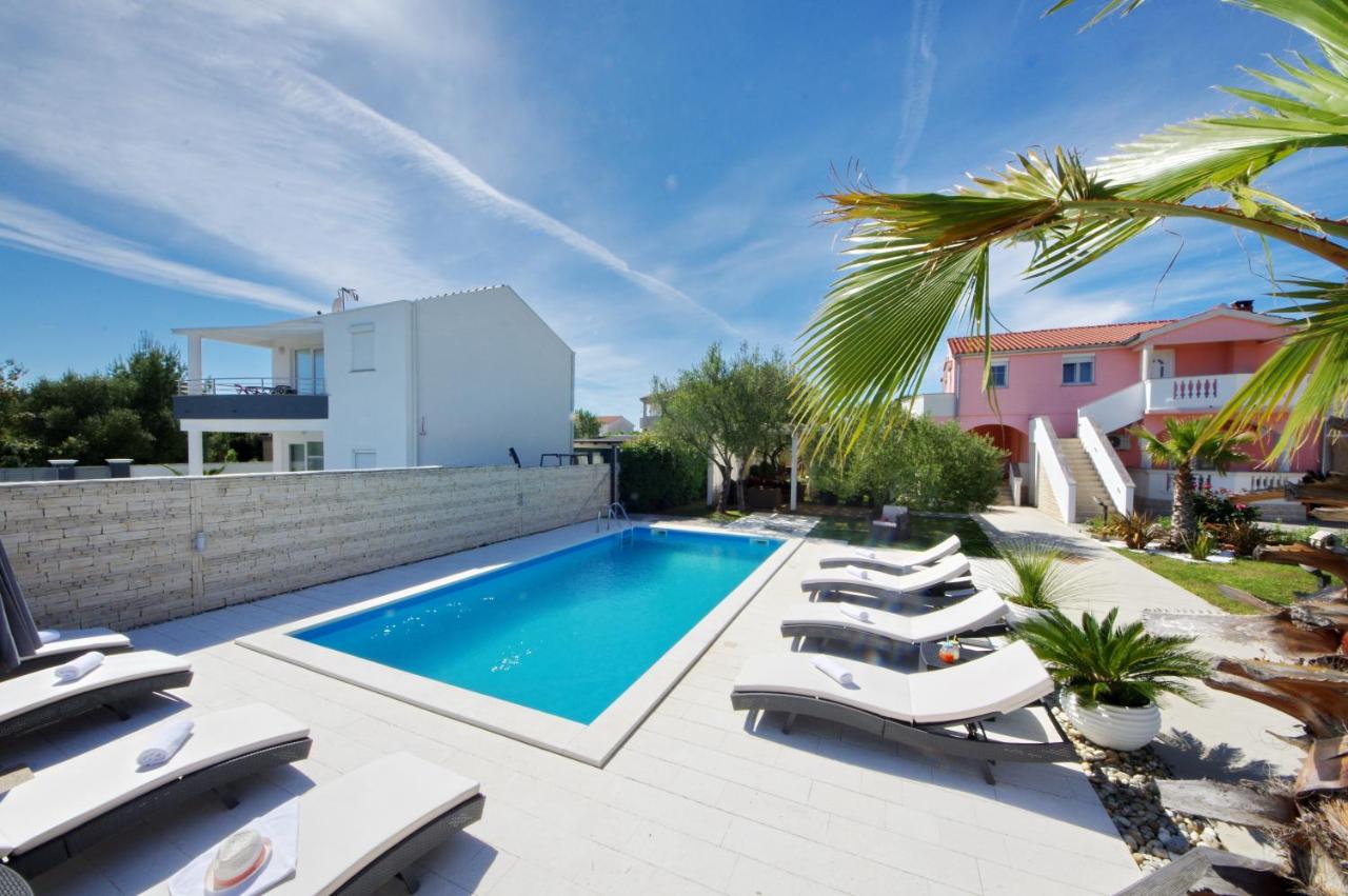 Apartmani Emili - B&B