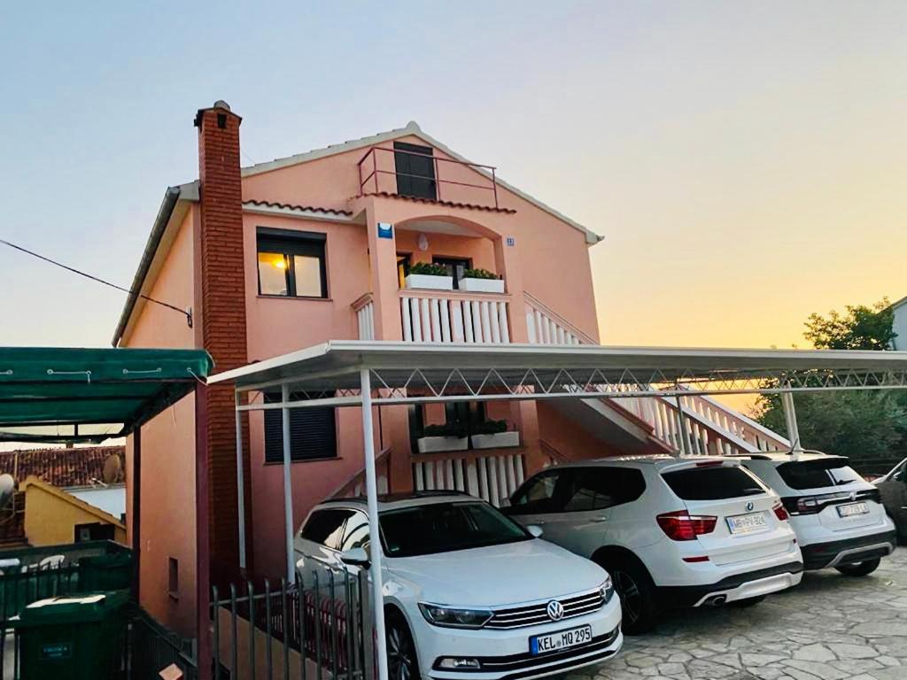 Apartman Peraic - B&B