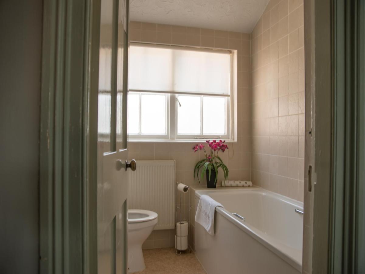 Camera Doppia con Letti Singoli con Bagno Privato