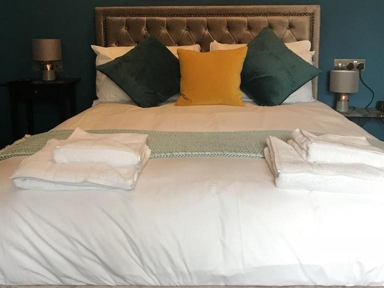 Superior King Room