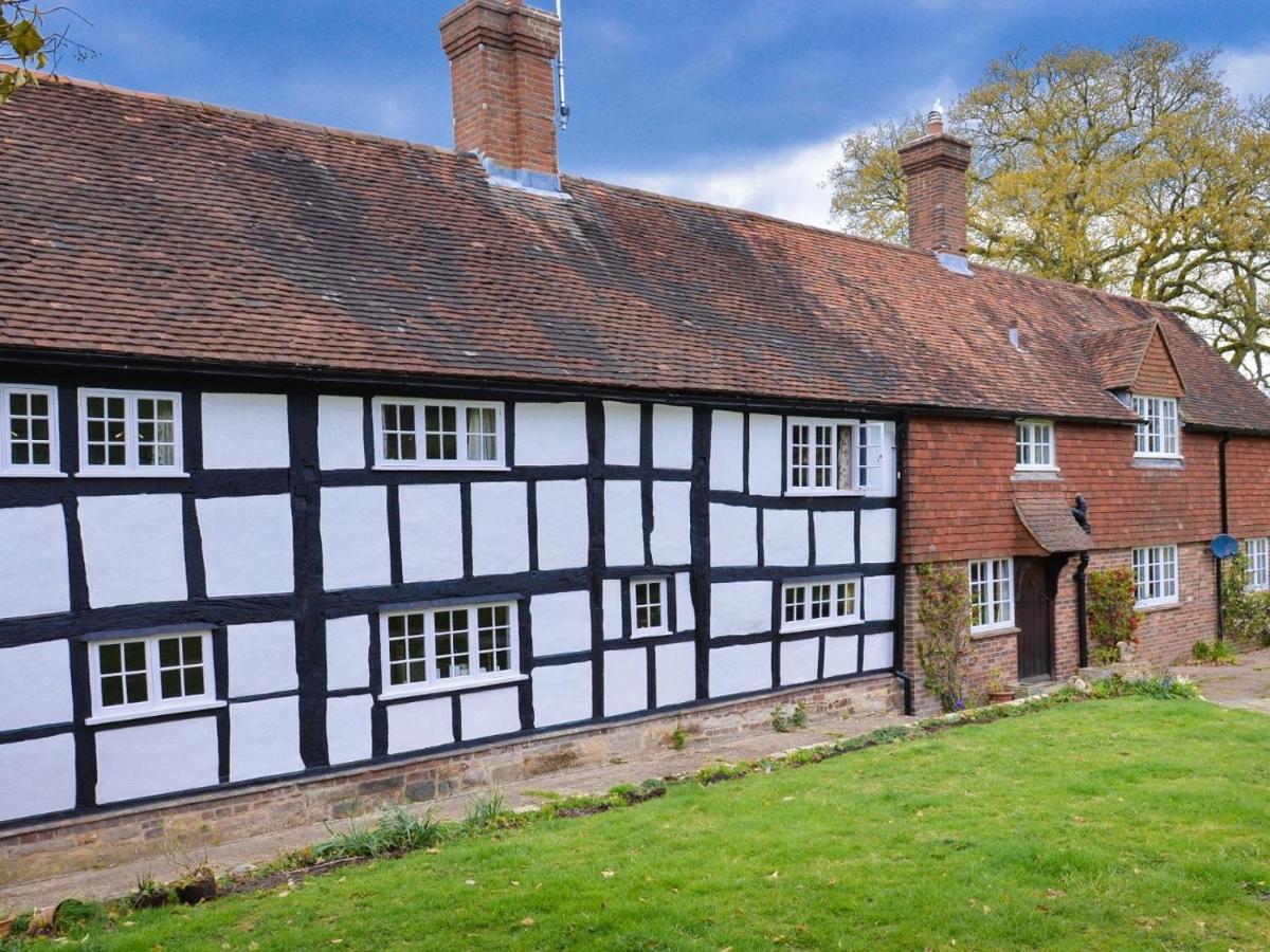 B&B Haywards Heath - Twyford Farm B&B - Bed and Breakfast Haywards Heath