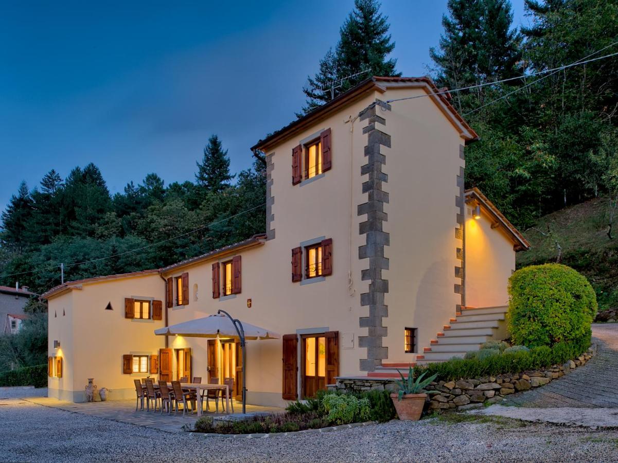 Villa con Piscina Privata