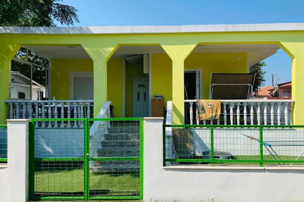 GuestHouse Sunytrans 2 - B&B Asproválta