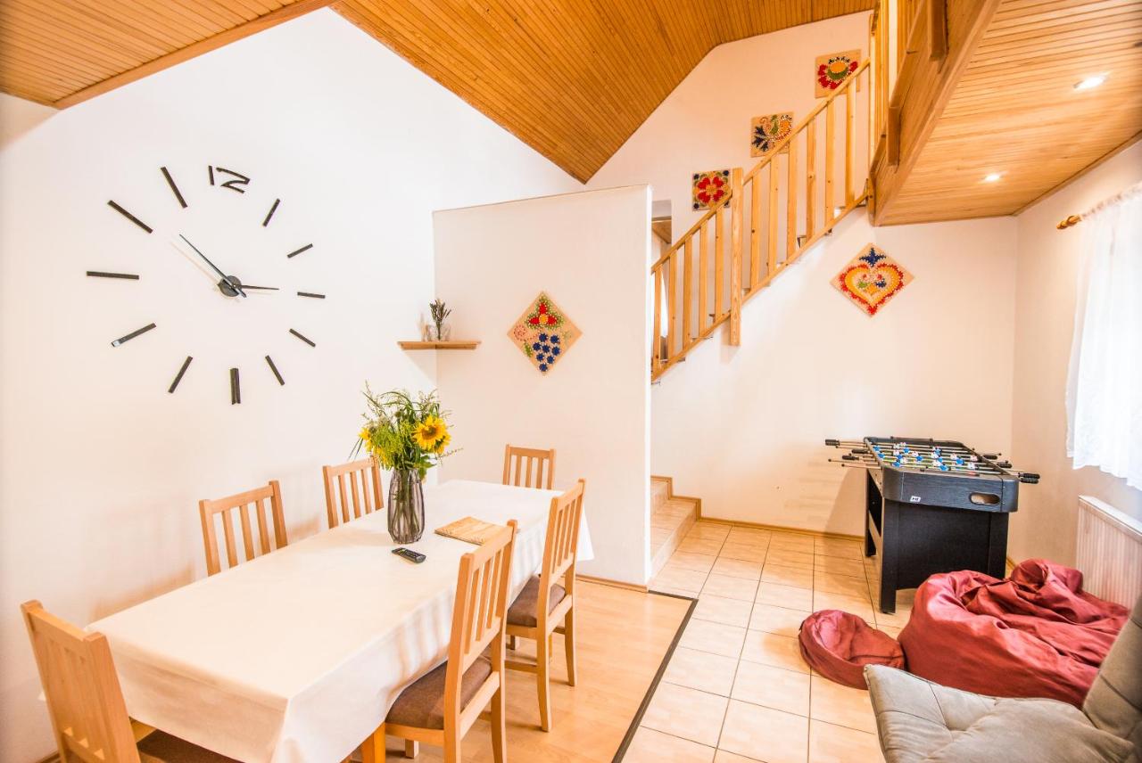 Malovaný dvůr - B&B Dolní Dunajovice