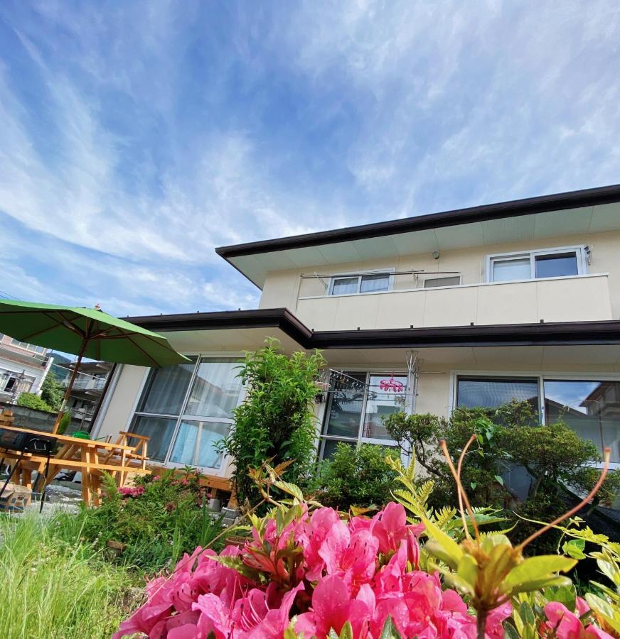 B&B Fujiyoshida - 安野月江苑 Anno Gekkouen FUJI - Bed and Breakfast Fujiyoshida