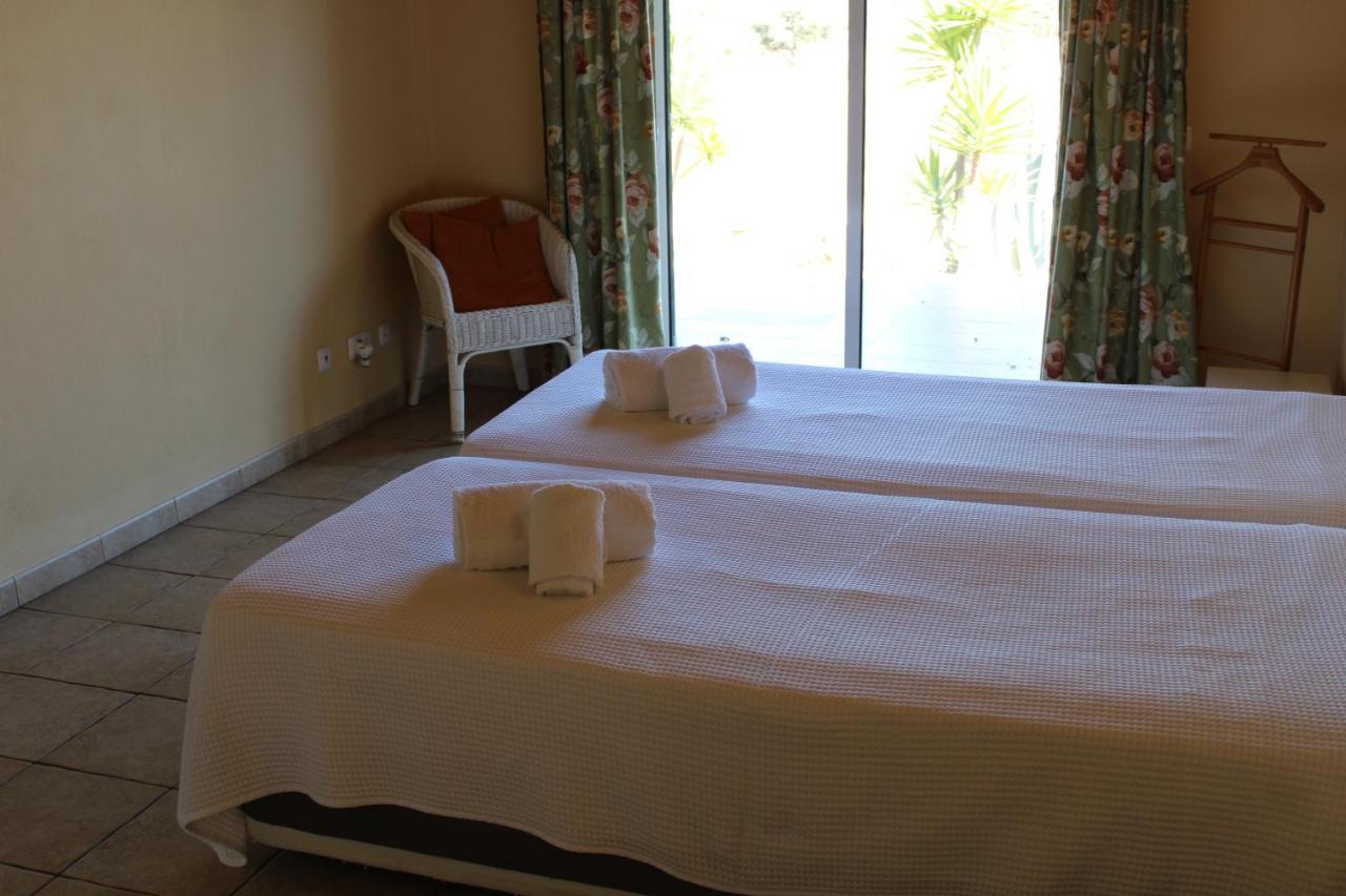Apartamento con vistas a la piscina