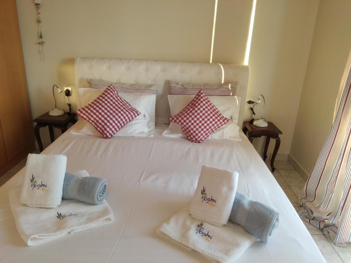 Alisahni Home 2 - B&B Tértsa