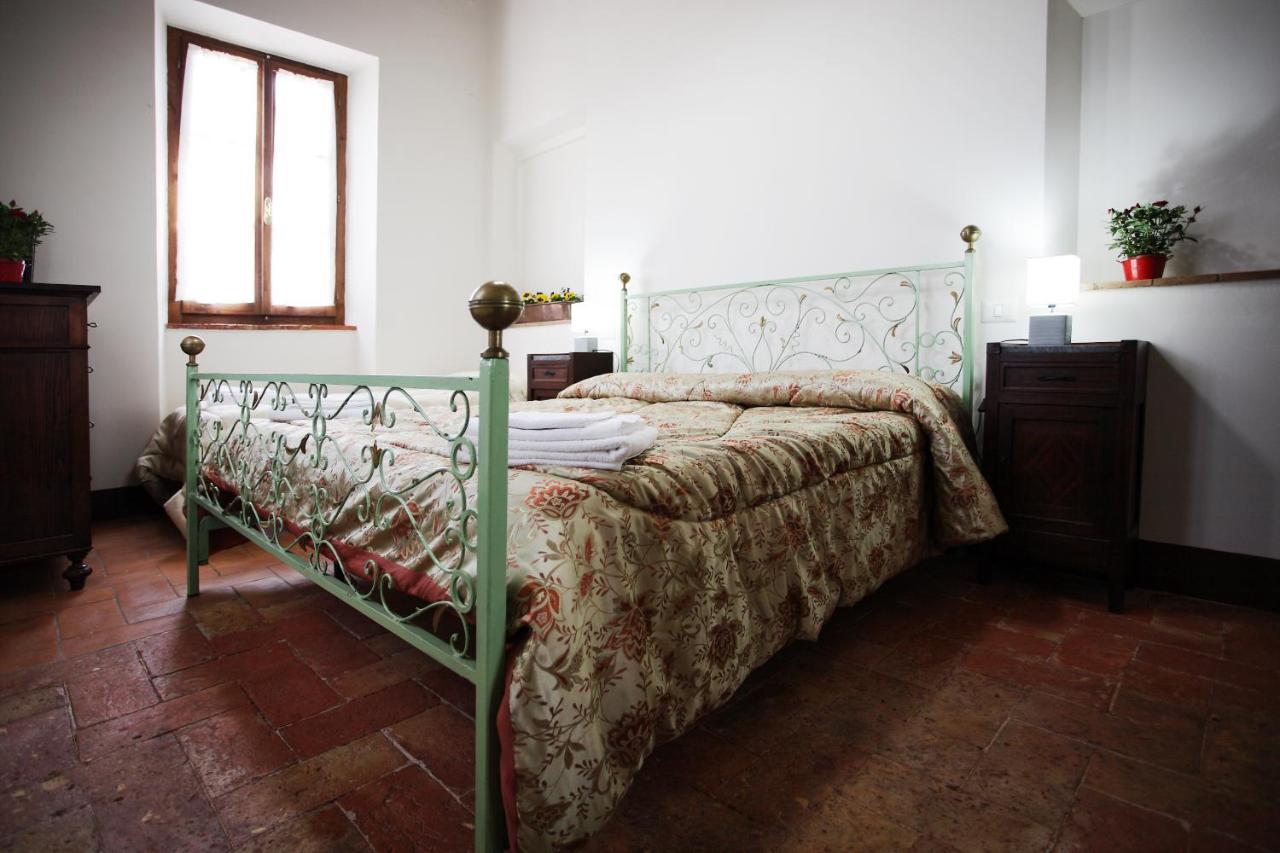 Camera Tripla Deluxe 