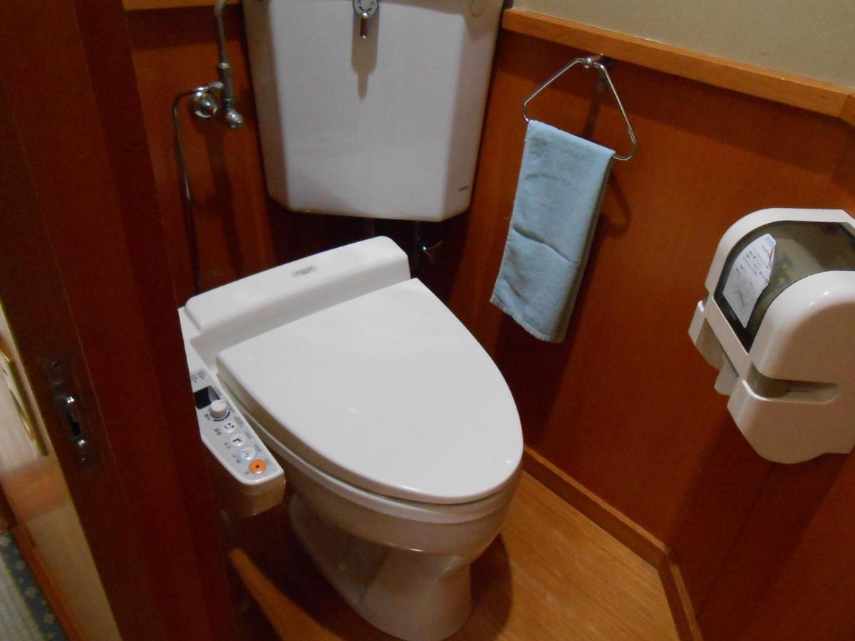 Deluxe Zimmer im japanischen Stil mit eigenem Bad, WC und Flussblick – Ostgebäude, Nichtraucher