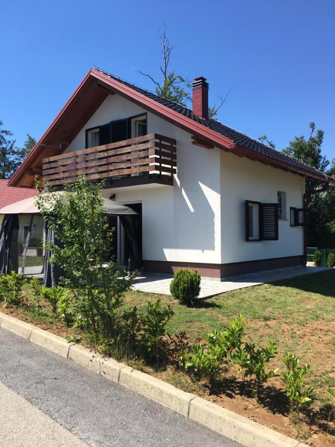 B&B Fužine - Holiday Home Kuća GORICA BLANCA - Bed and Breakfast Fužine