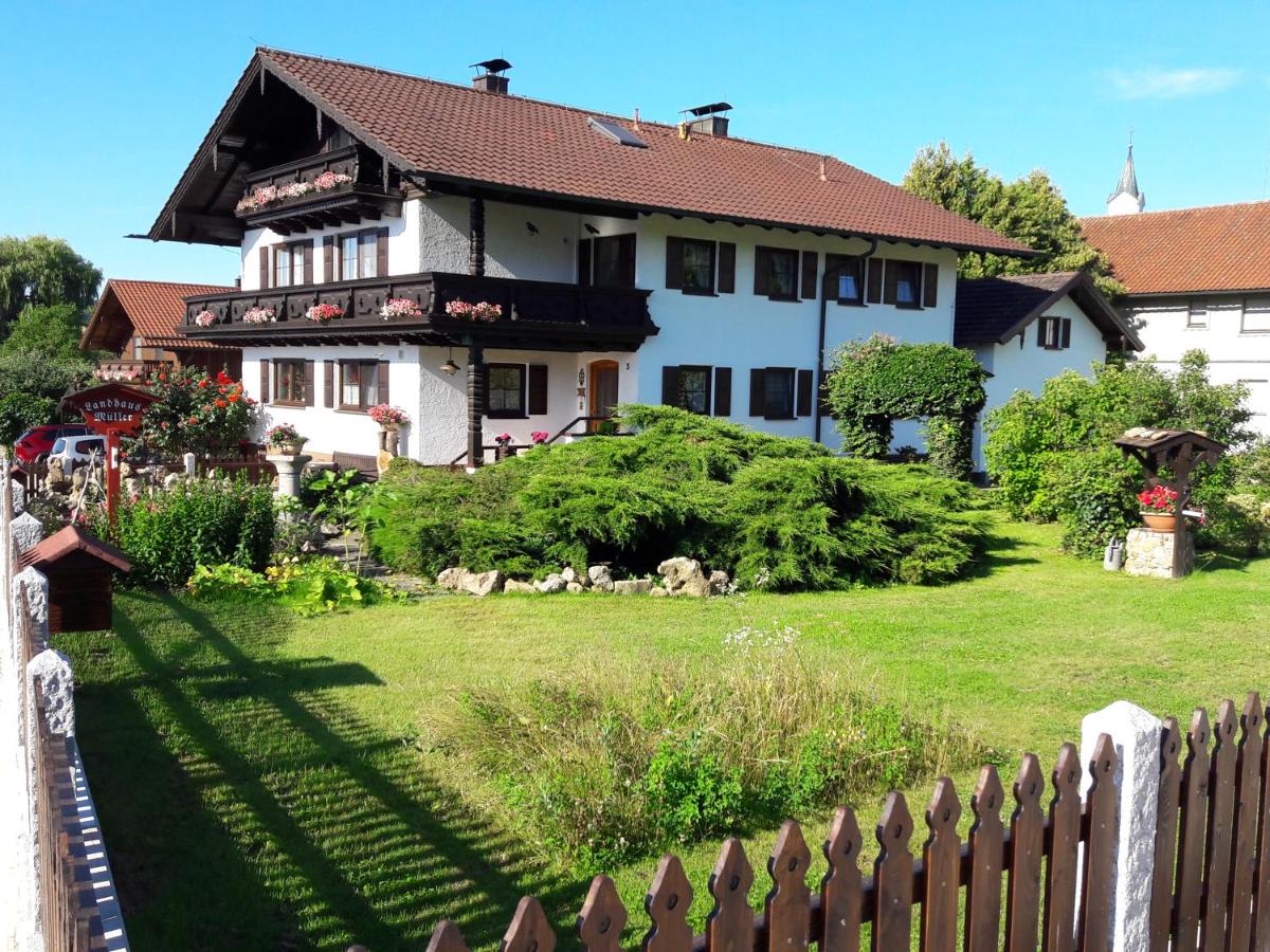 B&B Bad Birnbach - Landhaus Müller - Bed and Breakfast Bad Birnbach