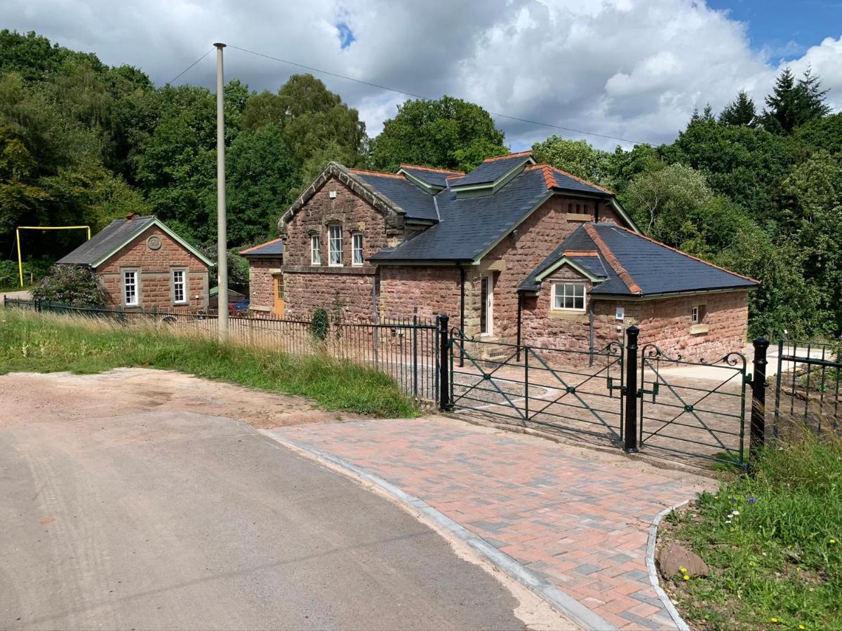 B&B Cinderford - Pumping Station Holidays - Bed and Breakfast Cinderford