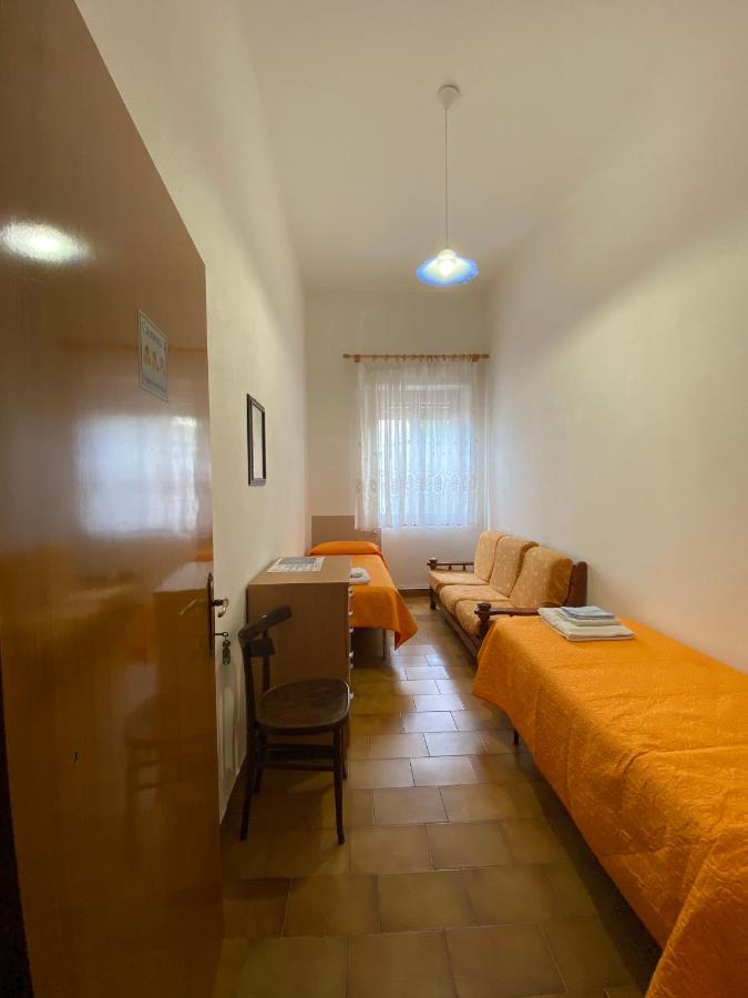 Chambre Lits Jumeaux avec Salle de Bains Privative Séparée