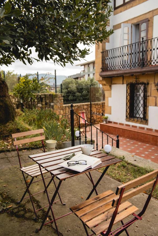 Villa colonial Jardin Algorta centro Puerto Viejo - B&B