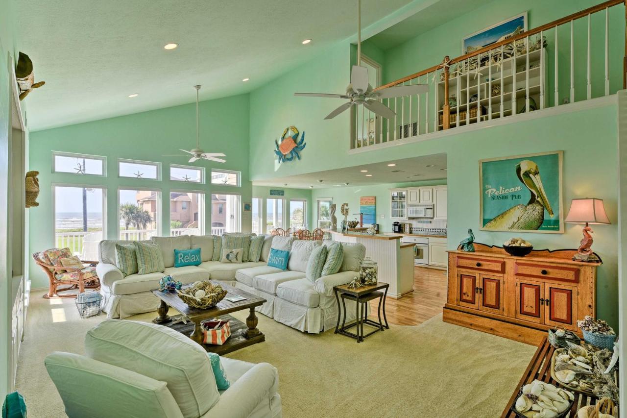 B&B Galveston - Galveston Family Getaway, 1 Block to Beach! - Bed and Breakfast Galveston