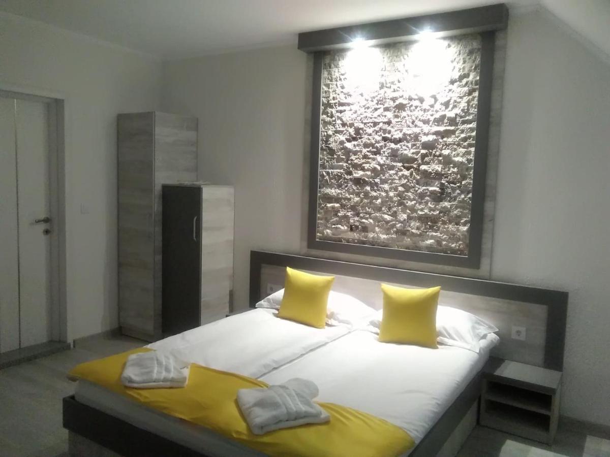Deluxe Double Room with Extra Bed