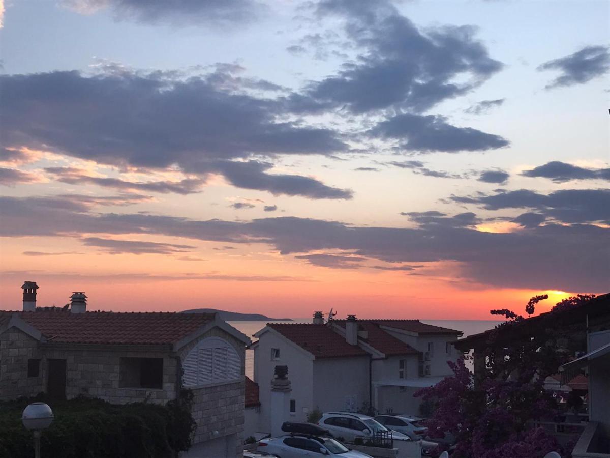 Appartamento Comfort con 1 Camera da Letto, Terrazza e Vista Mare (2 Adulti)