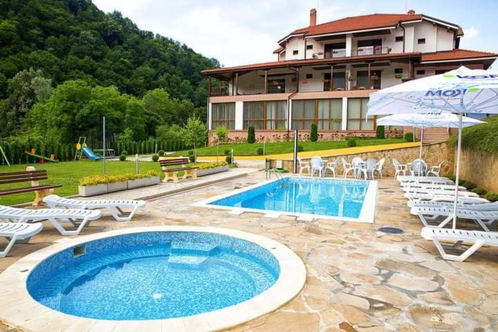 Къща за гости Пролет - Chambres d’hôtes Valevtsi