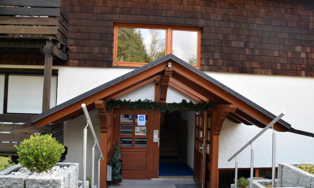 FeWo Am See - B&B