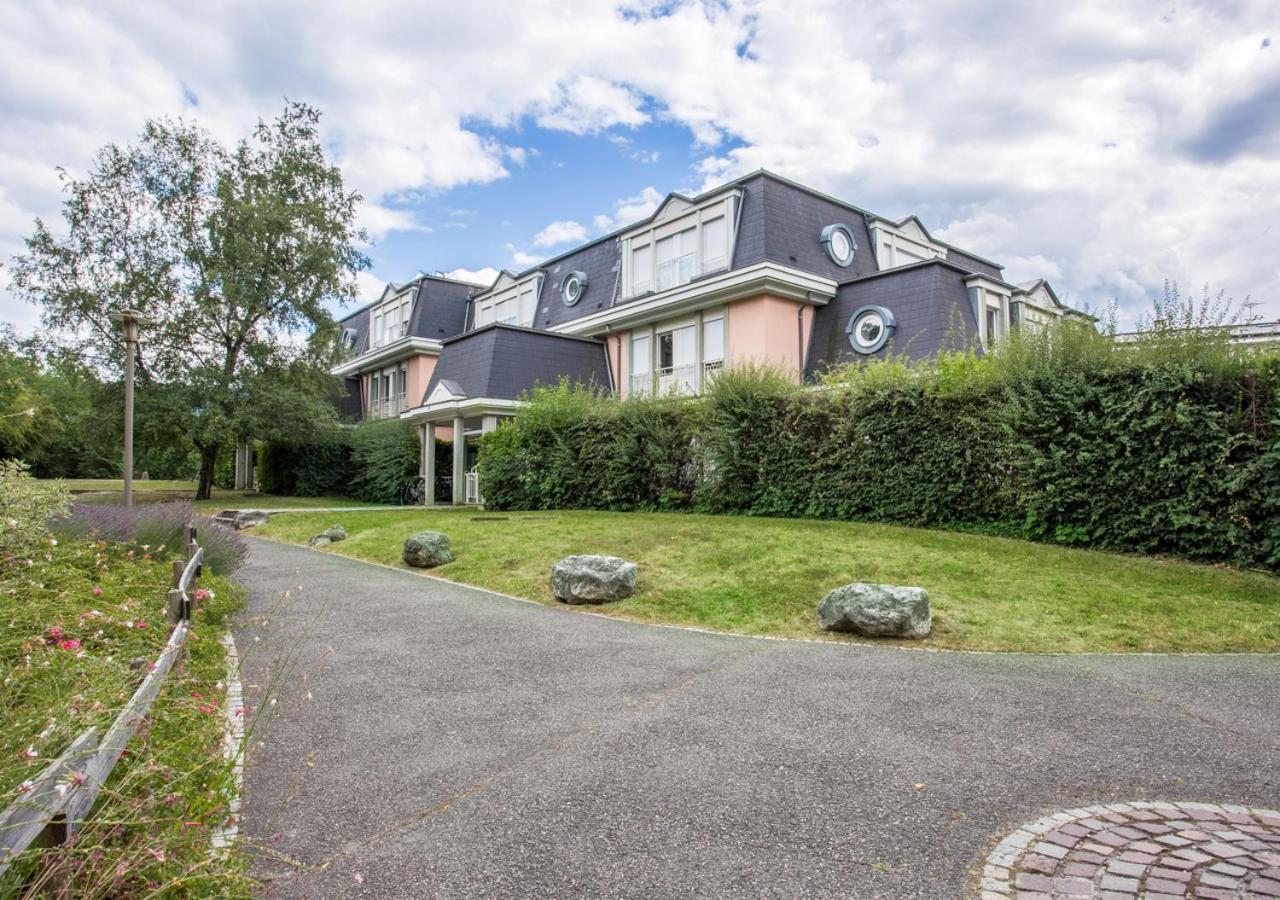 Le Bois Gentil - Grand appartement familial, proche de Genève et du Palexpo - B&B