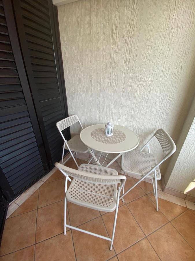 Kazeta A-14,broj 28 - B&B Skunca