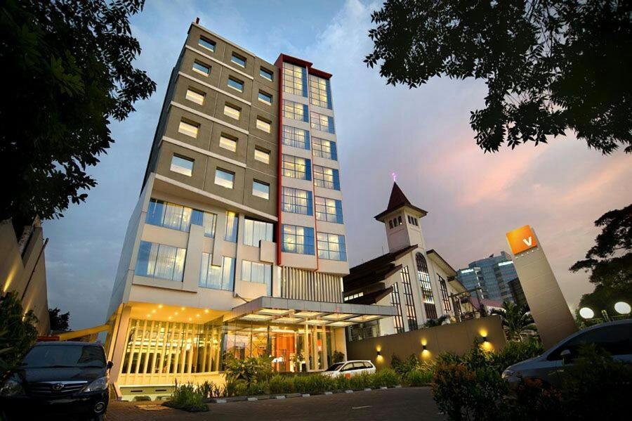 B&B Giacarta - V Hotel Tebet - Bed and Breakfast Giacarta