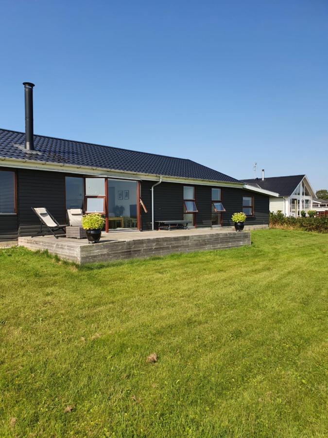 Full Ocean View & Game Rooms - B&B