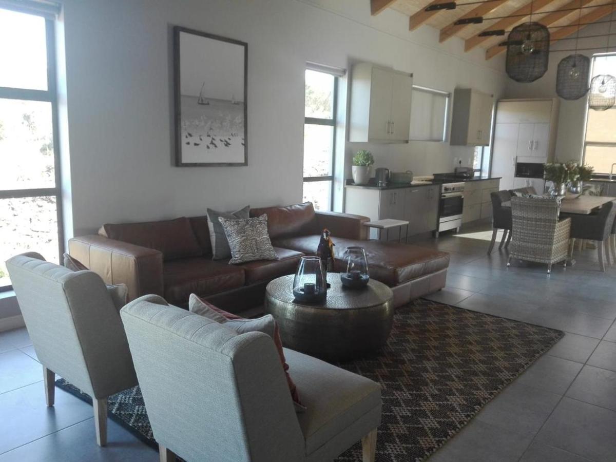 EGRETS` ĂRK - B&B Gansbaai