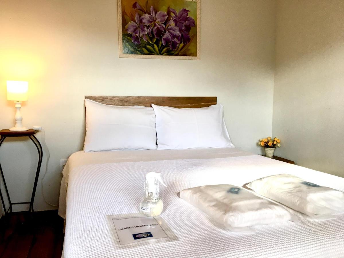 Camera Tripla Standard