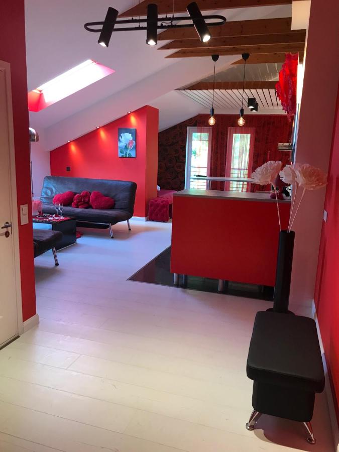 Rožu romantika - B&B Cēsis