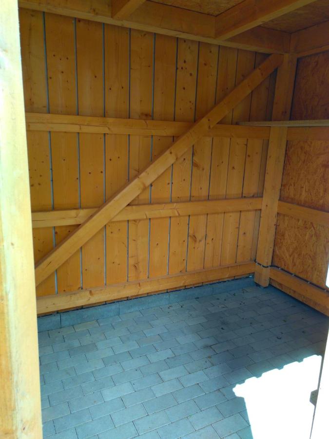 Lavendelblume - 4 Sterne inklusive eigene BikeBox mit Strom - Wäschepaket - Power WLAN - Parkplatz # Bestpreisgarantie # - B&B