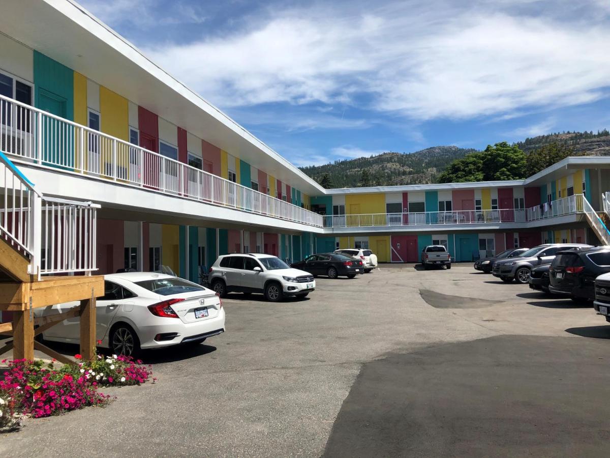 Traveler's Motel Penticton - Bed and Breakfast