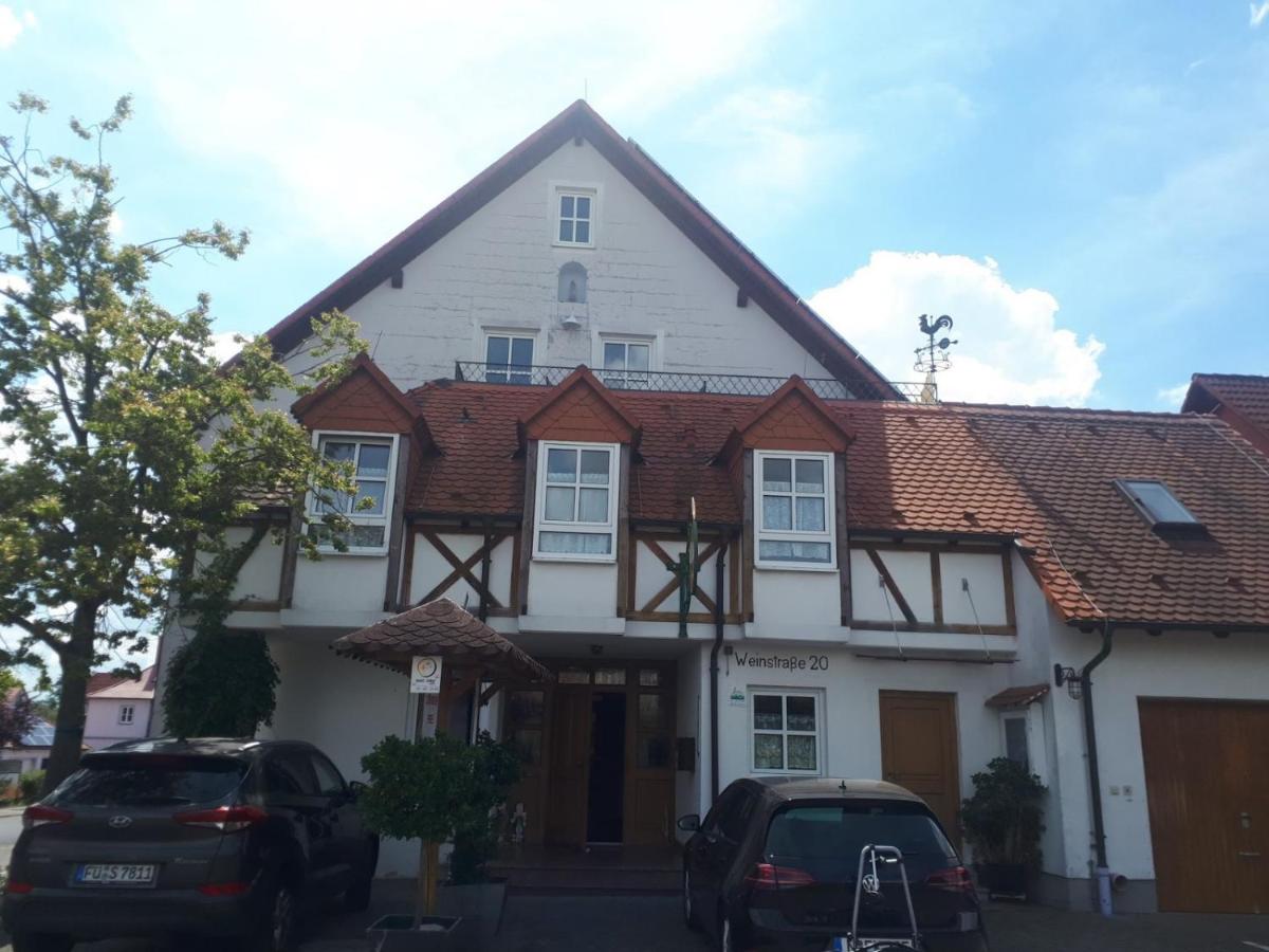 B&B Sommerach - Hotel Pension Am Engelsberg - Bed and Breakfast Sommerach