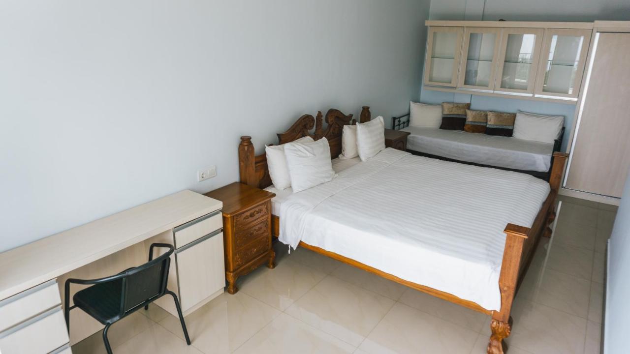 Deluxe Suite with Sea View