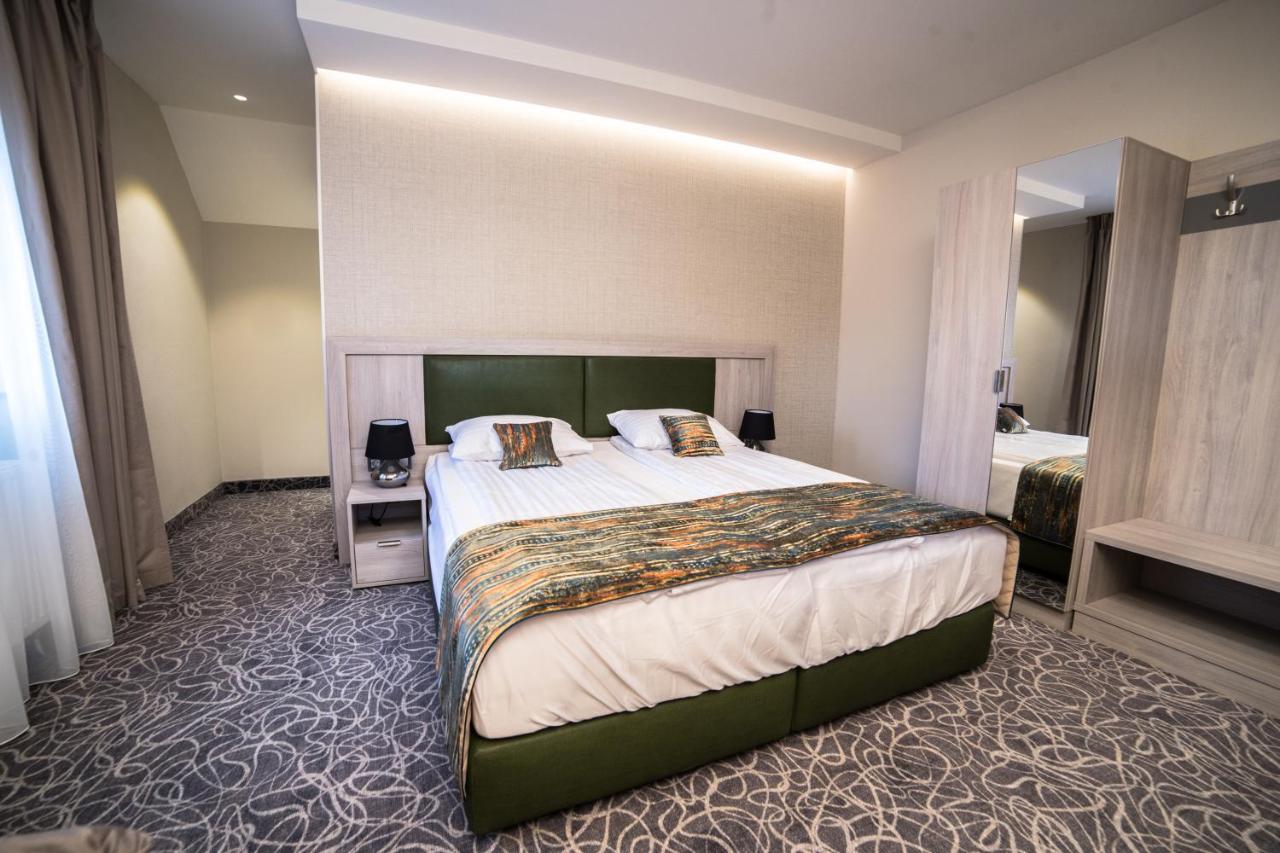 Chambre Deluxe Double ou Lits Jumeaux