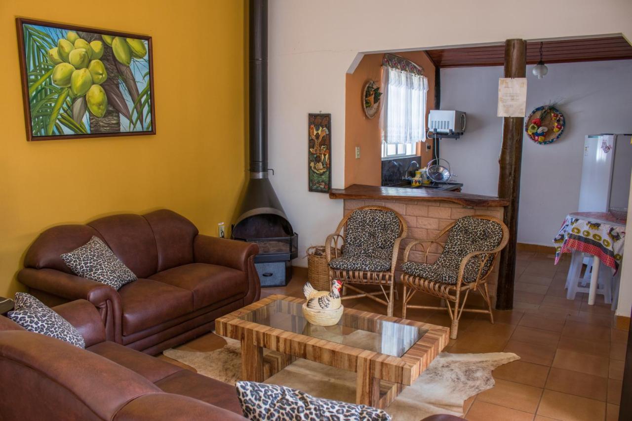 House (5 Adults)